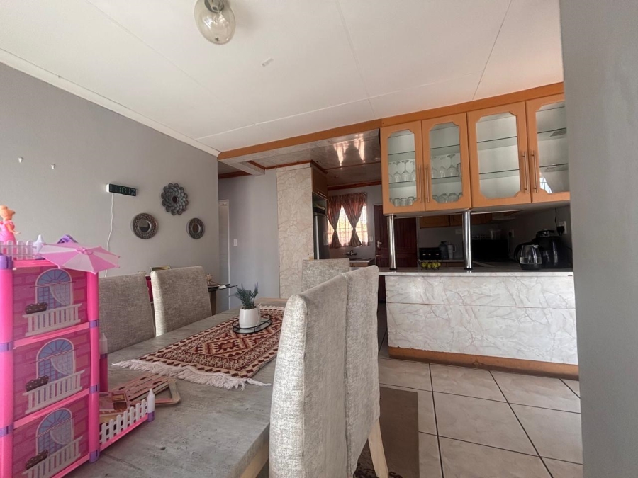 To Let 3 Bedroom Property for Rent in Mandela View Free State